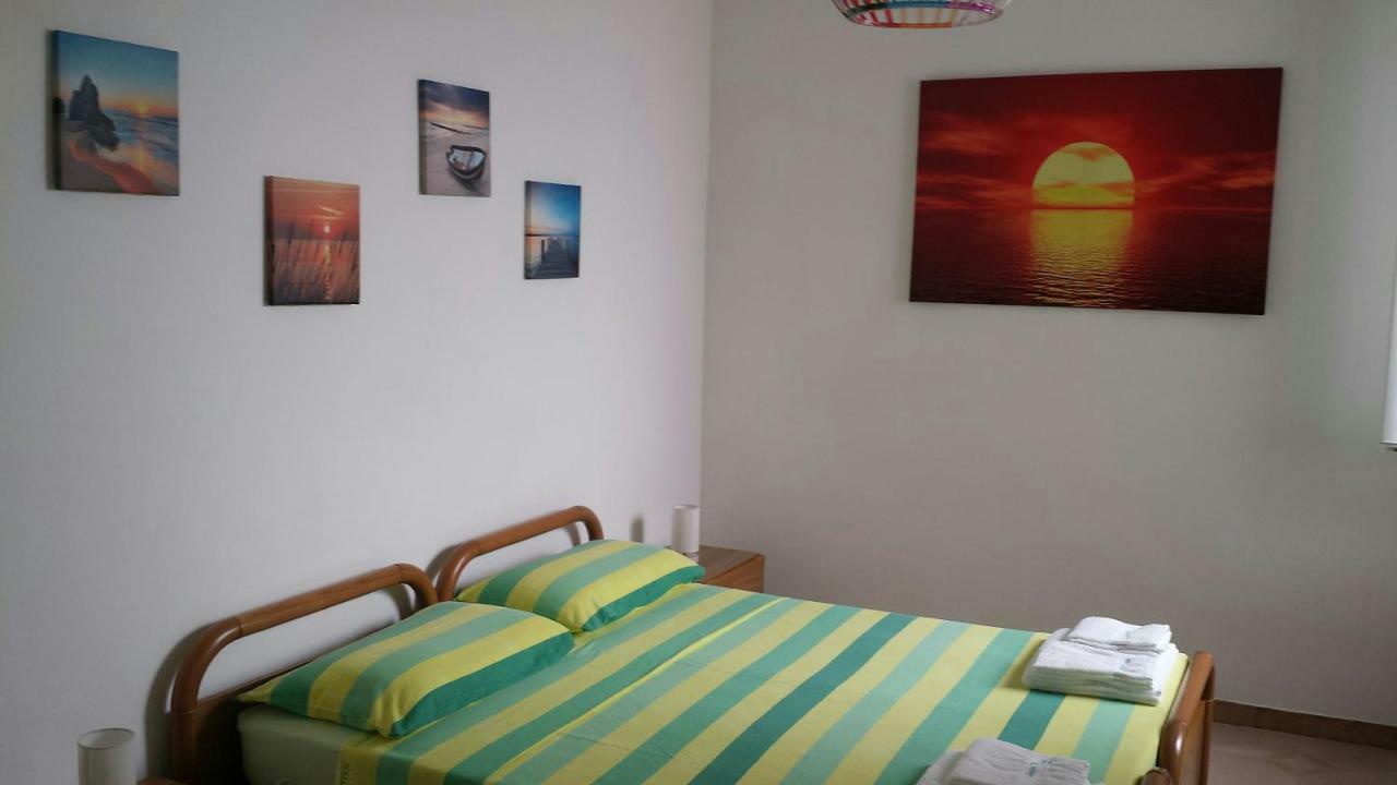 Villetta Acquamarina Torre Lapillo Exterior photo